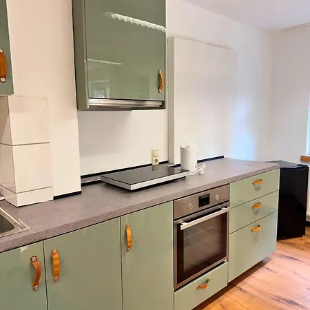 Holiday home Haus Mit Kostenlosen Oeffentlichen Parkplaetzen Cologne