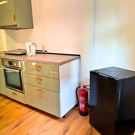 Haus Mit Kostenlosen Oeffentlichen Parkplaetzen Holiday home *