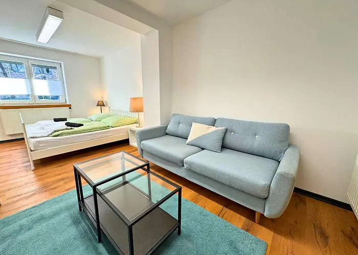 Haus Mit Kostenlosen Oeffentlichen Parkplaetzen * 쾰른