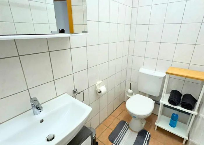 Haus Mit Kostenlosen Oeffentlichen Parkplaetzen 쾰른